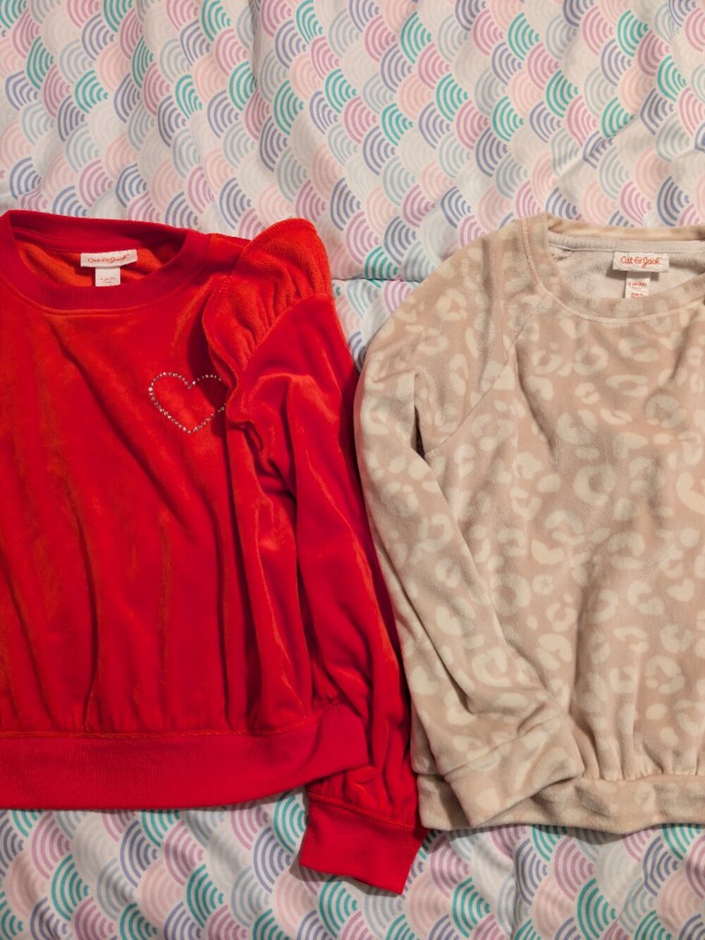 Cat & Jack kids long sleeve top LOT (2)(size 6) SOFT